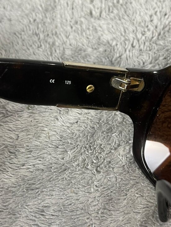 coach nina sunglasses black 494 color 215 logo sides main image 8